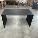 U desk