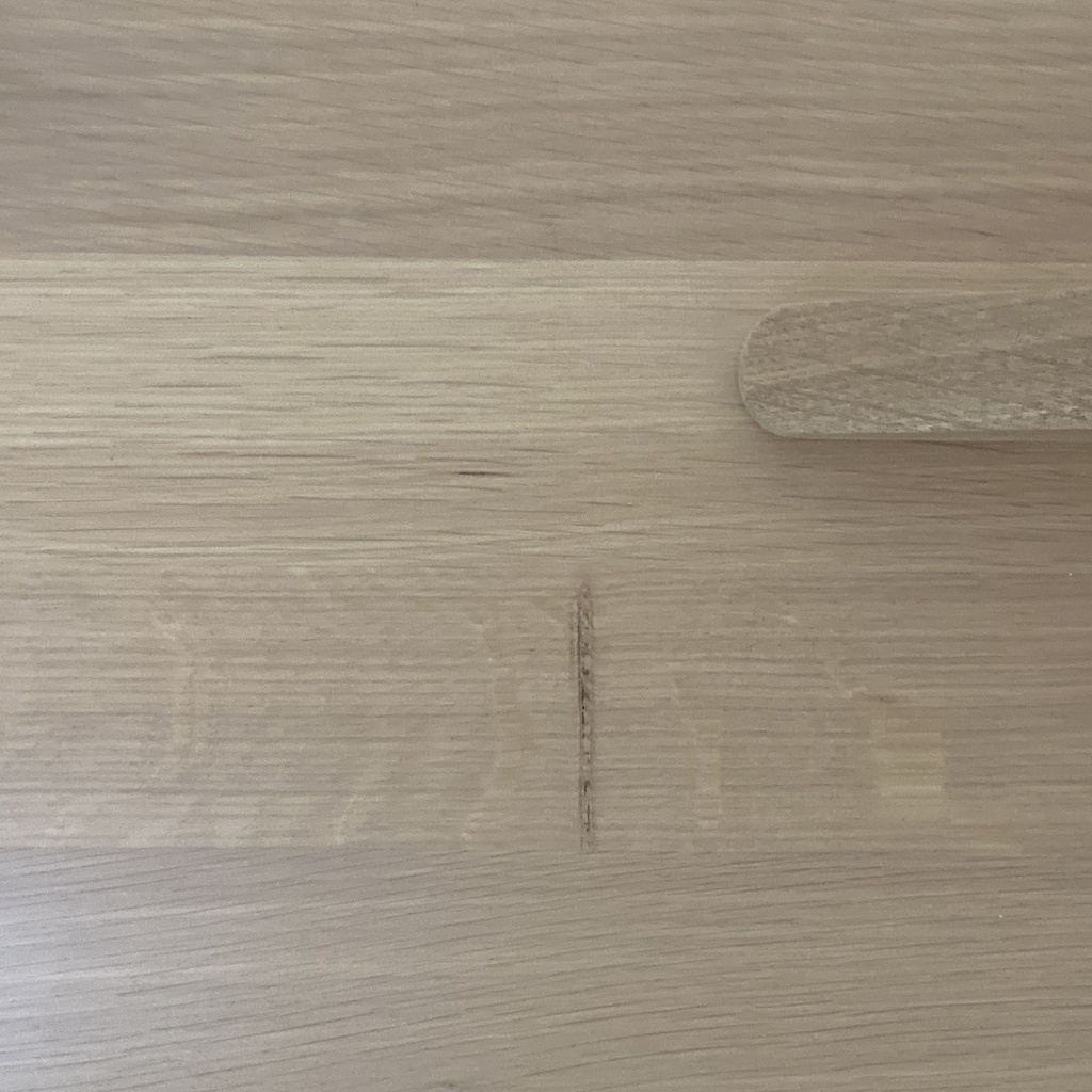 Mikado dining table