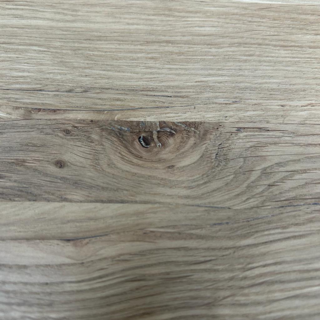 U desk