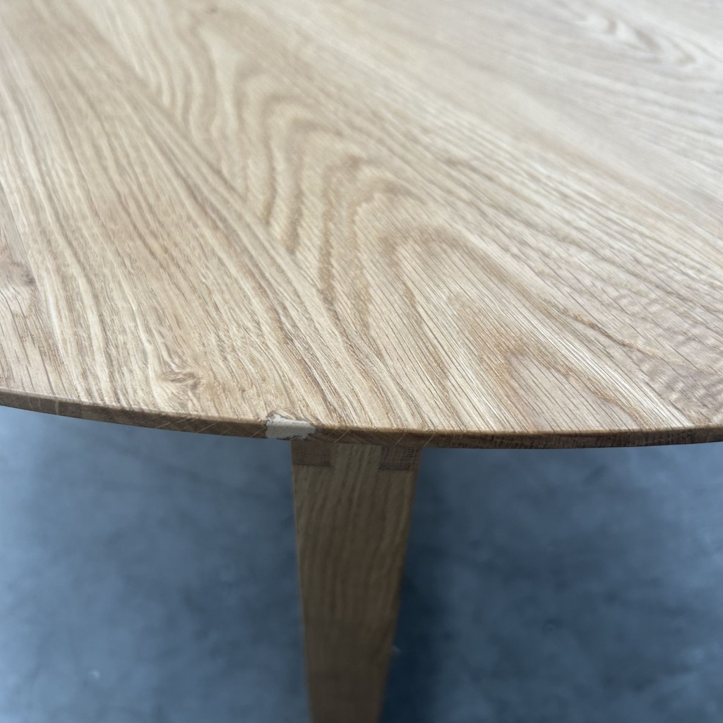 Tripod coffee table