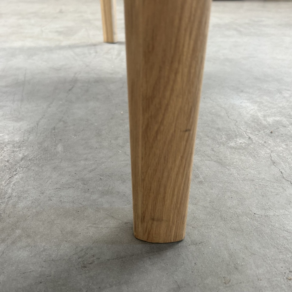Bok dining table