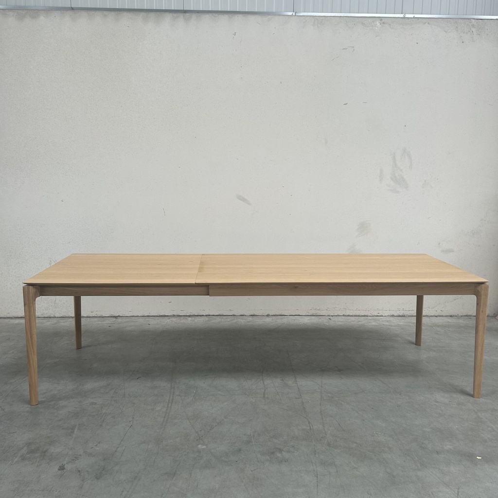 Bok extendable dining table