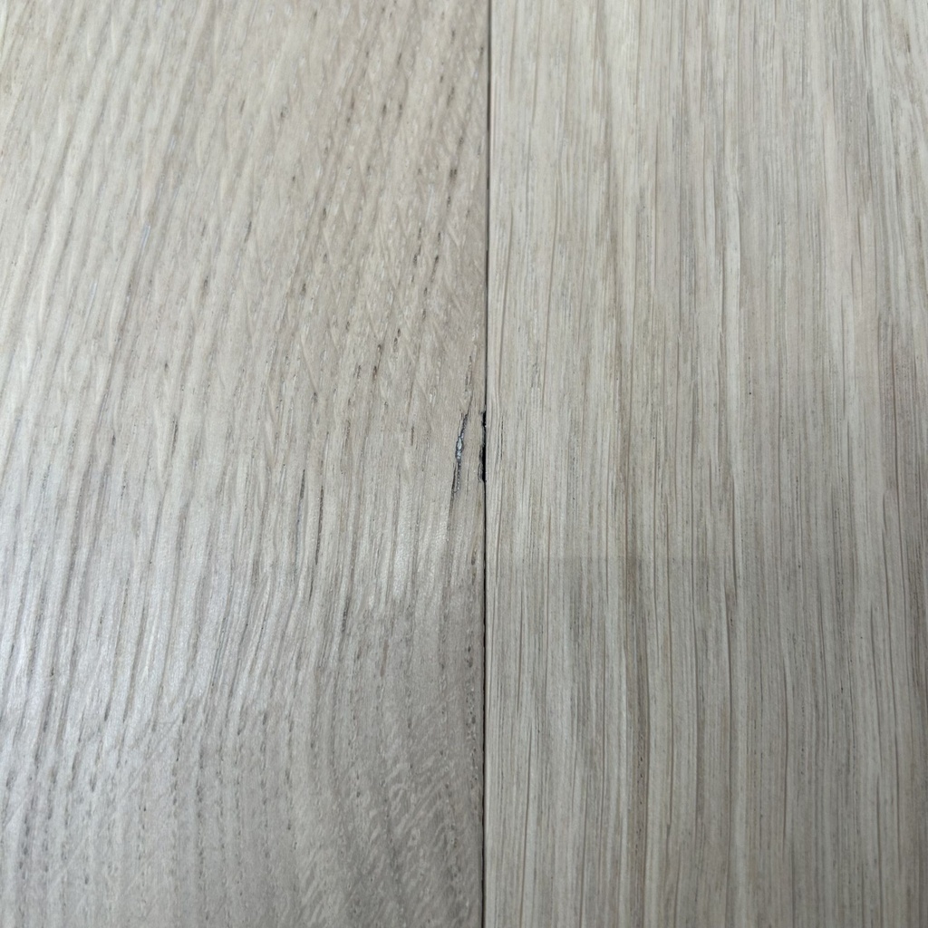 Bok extendable dining table