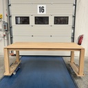 Slice dining table