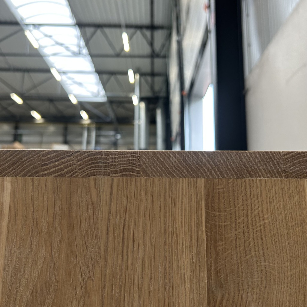 Shadow sideboard