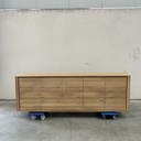 Shadow sideboard