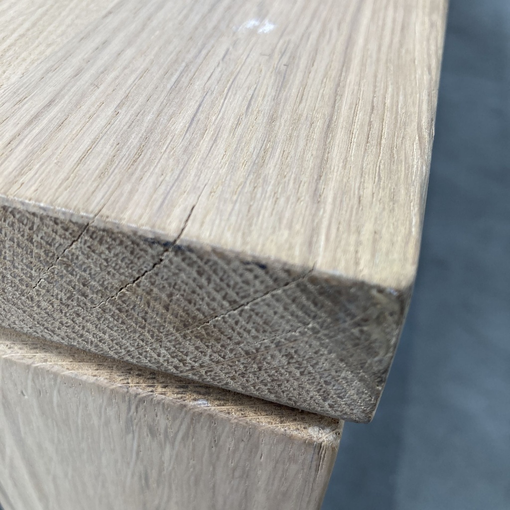 Straight bench
