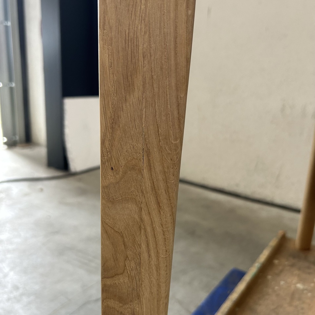 Bok dining table