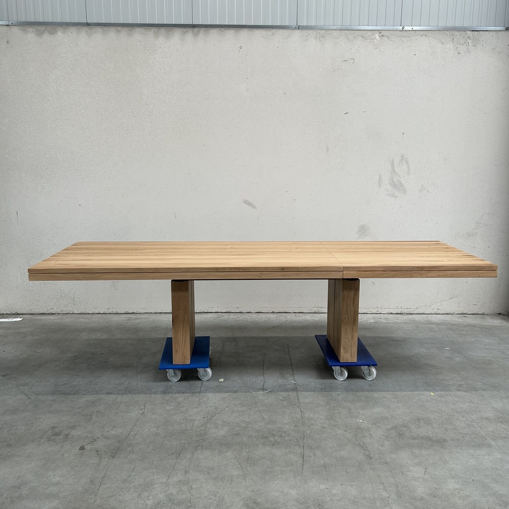 Double extendable dining table