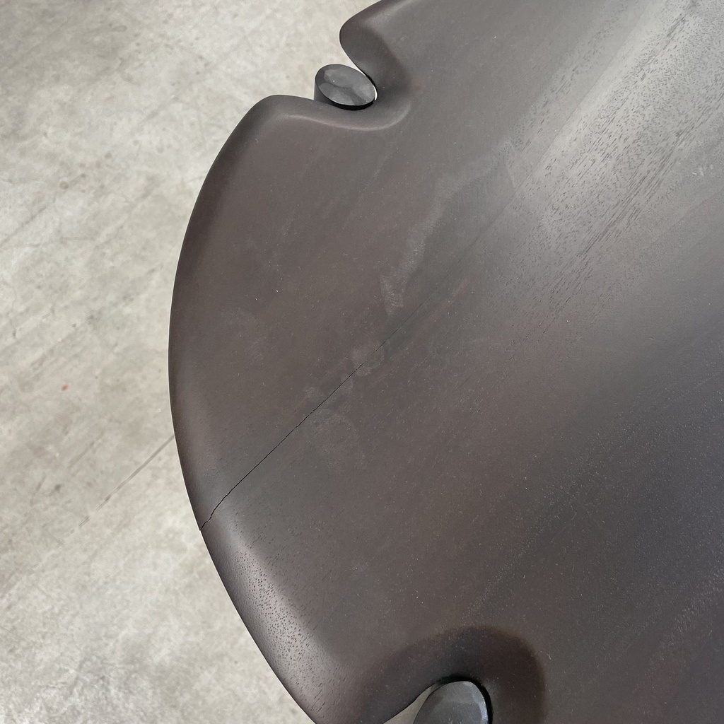 PI side table