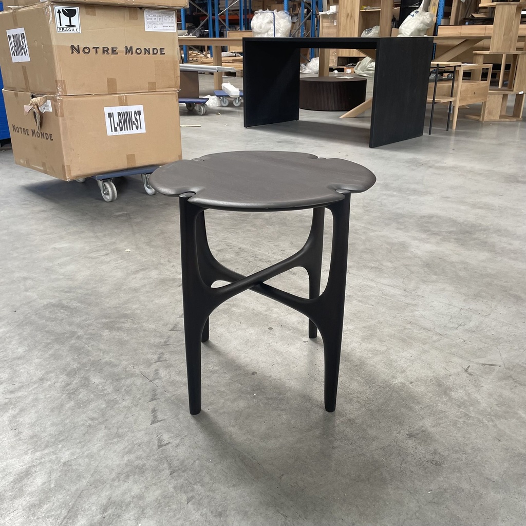 PI side table