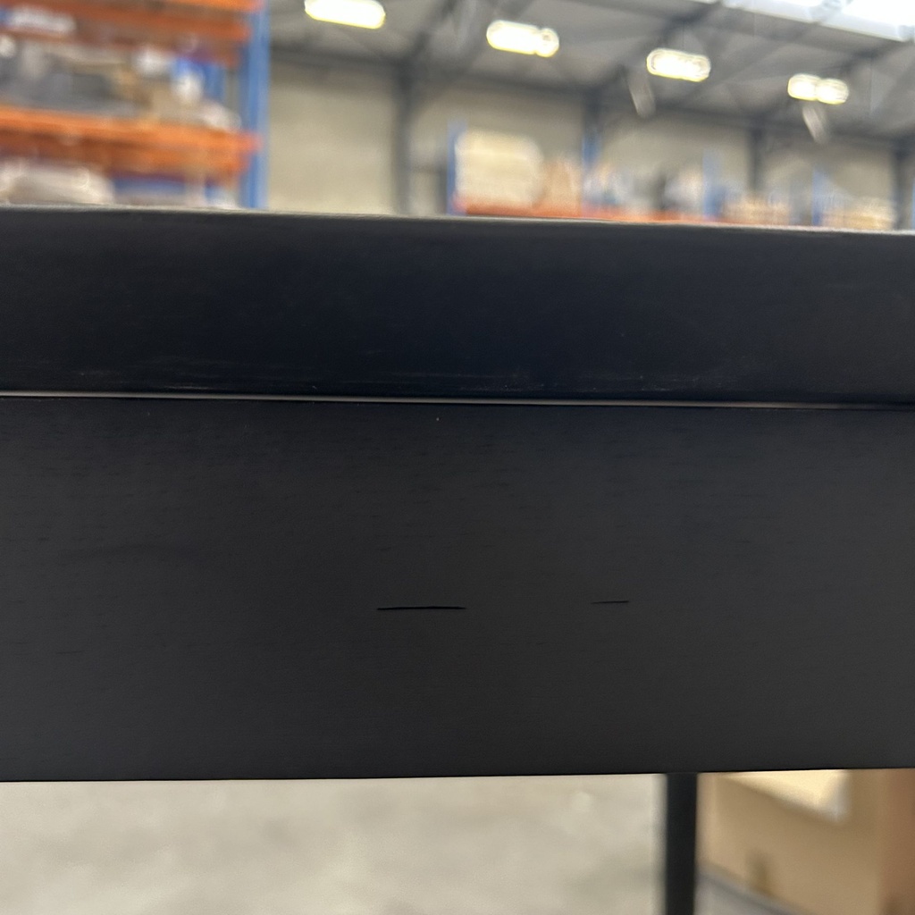 Bok extendable dining table