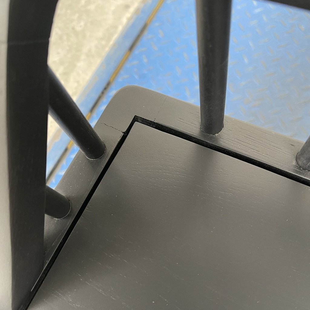 Spindle bench
