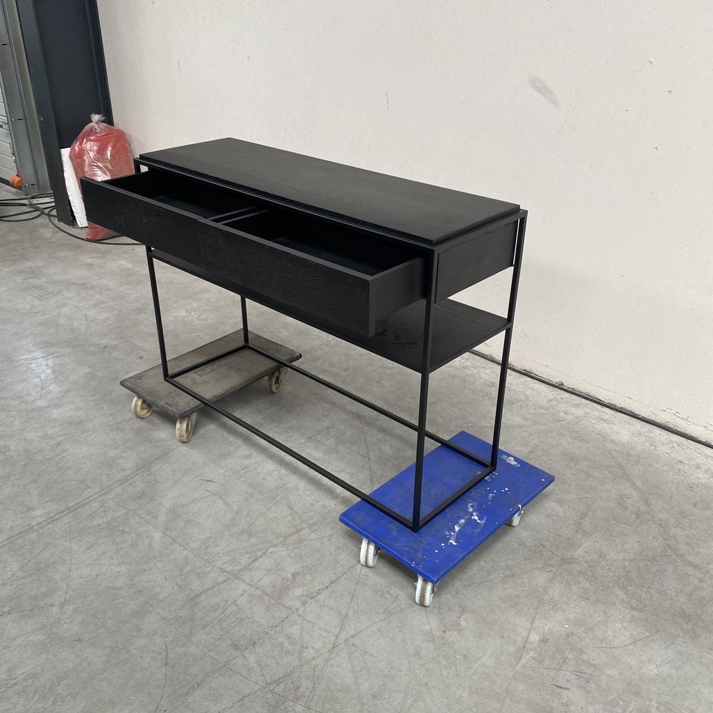 Monolit console