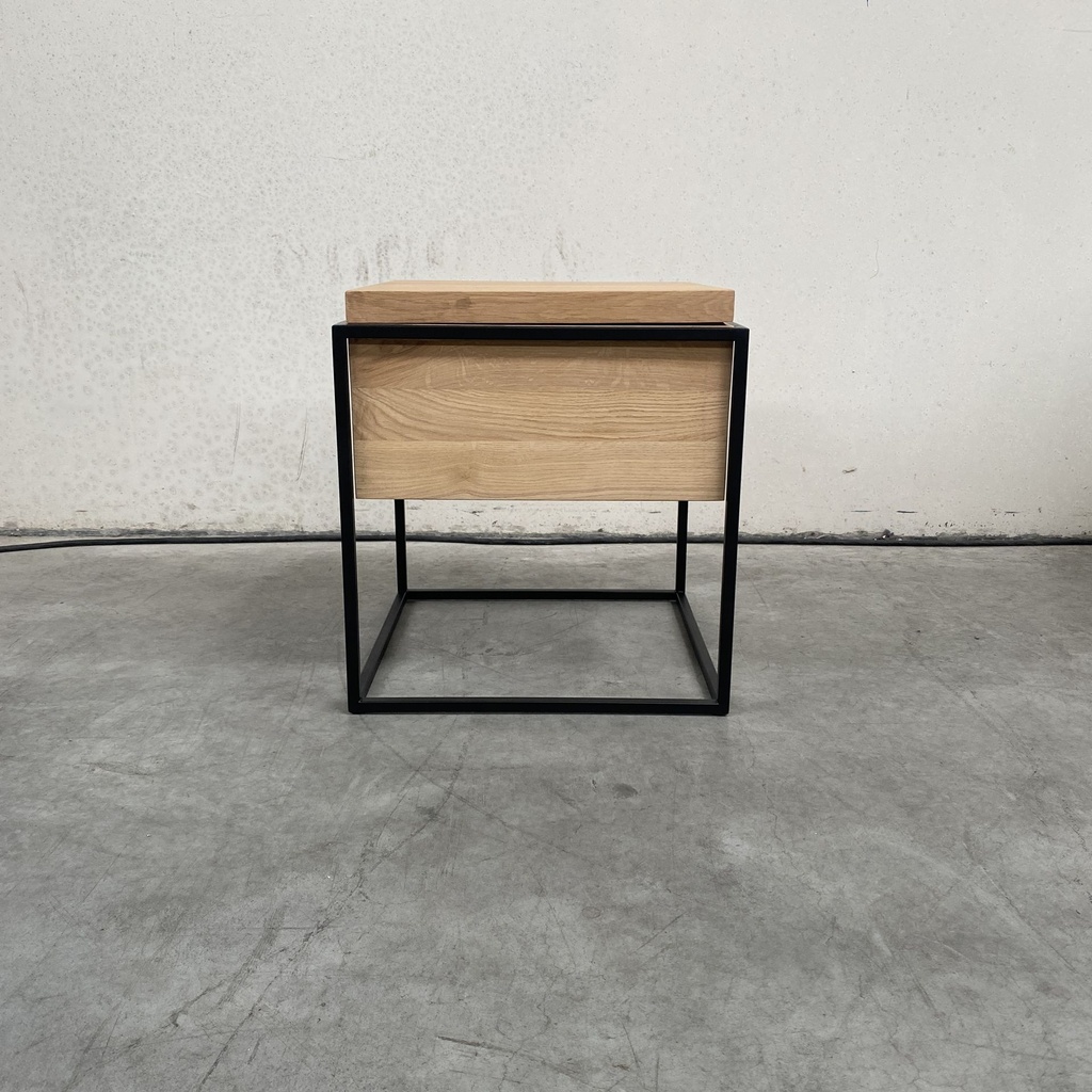 Monolit side table