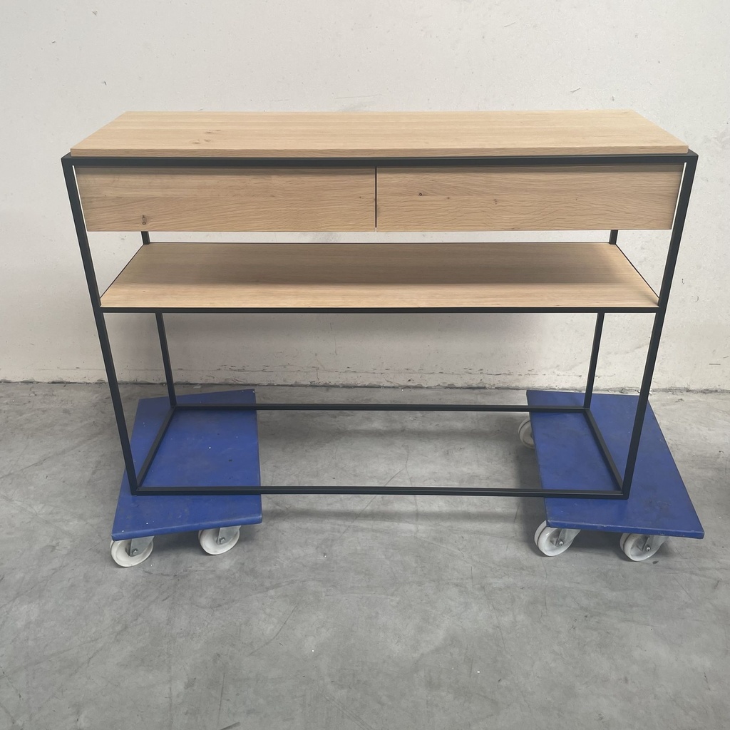 Monolit console