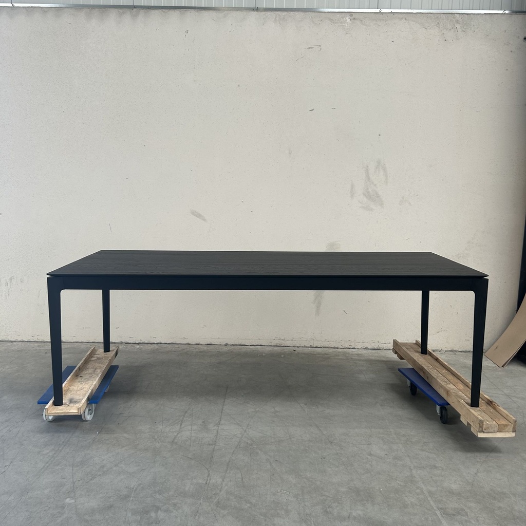 Bok dining table