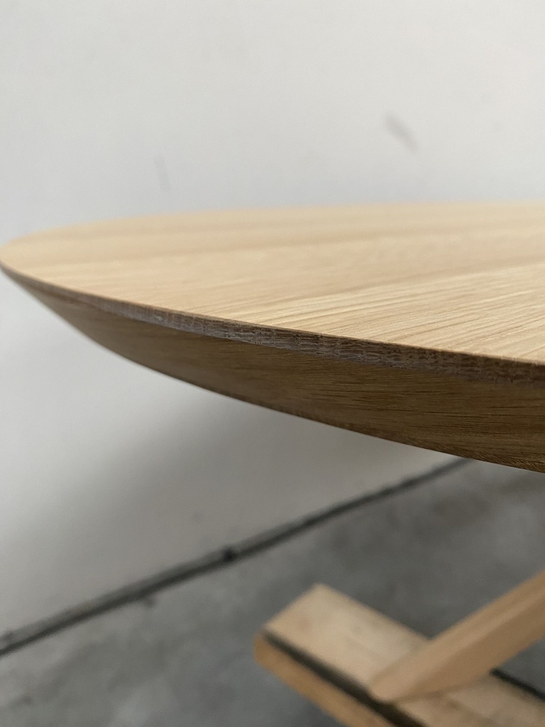 Mikado dining table
