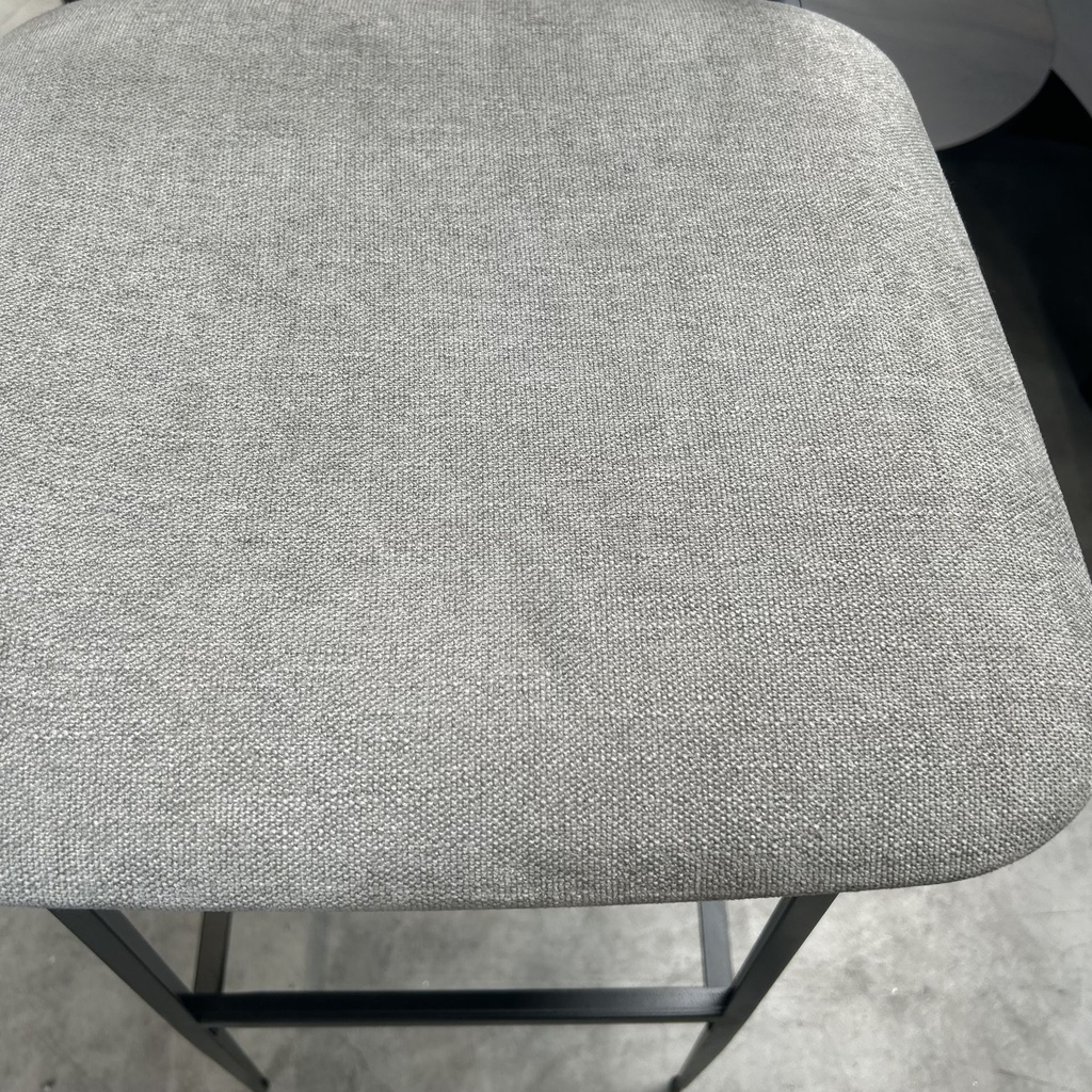 DC bar stool