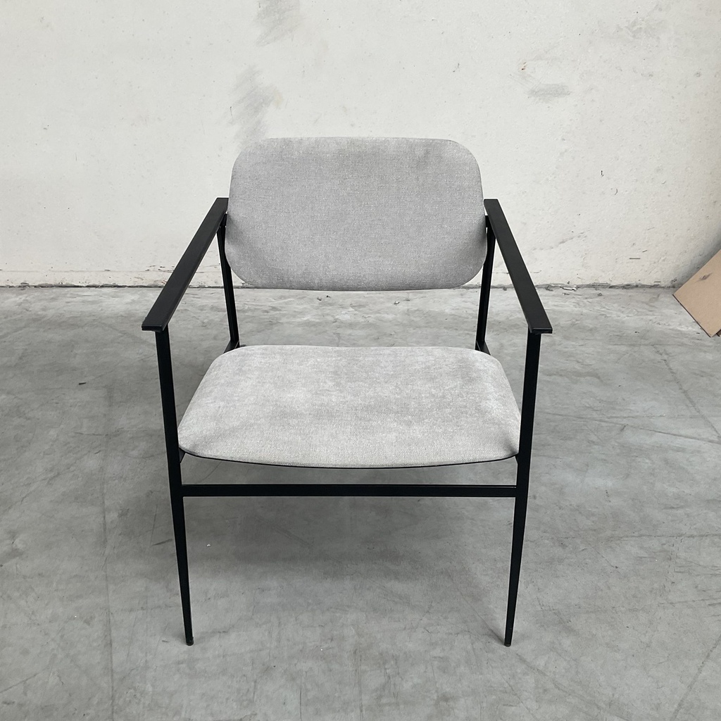 DC lounge chair