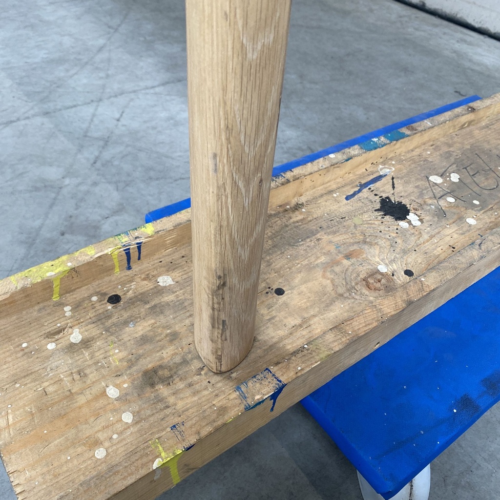 Bok extendable dining table