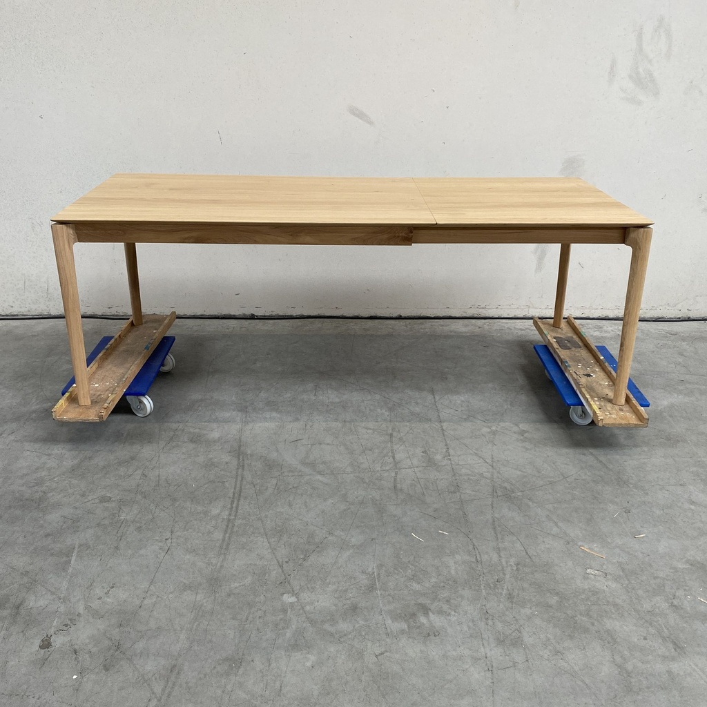 Bok extendable dining table