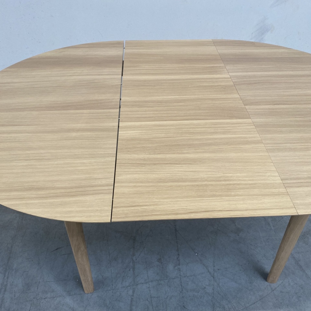Bok extendable dining table