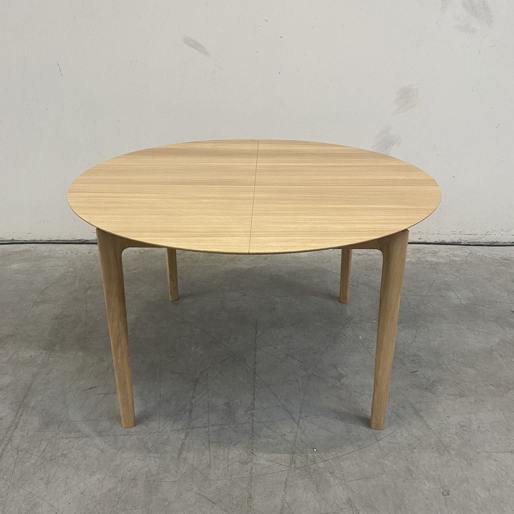 Bok extendable dining table