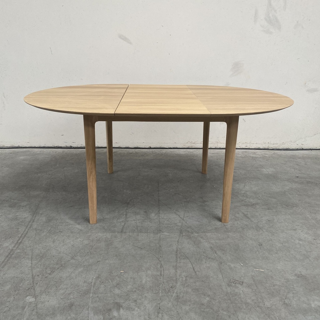 Bok extendable dining table