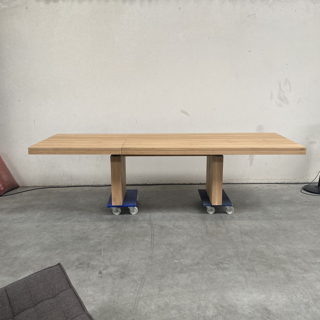 Double extendable dining table