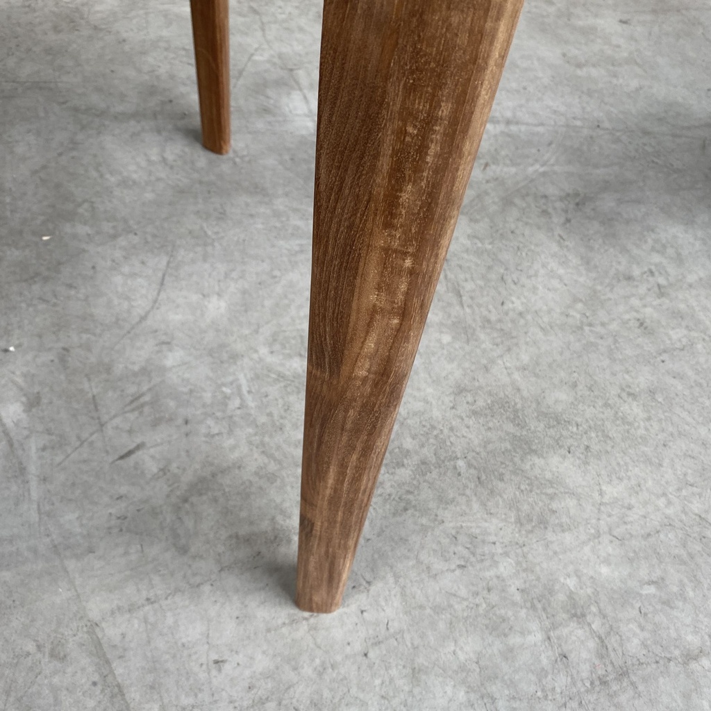 Bok dining table