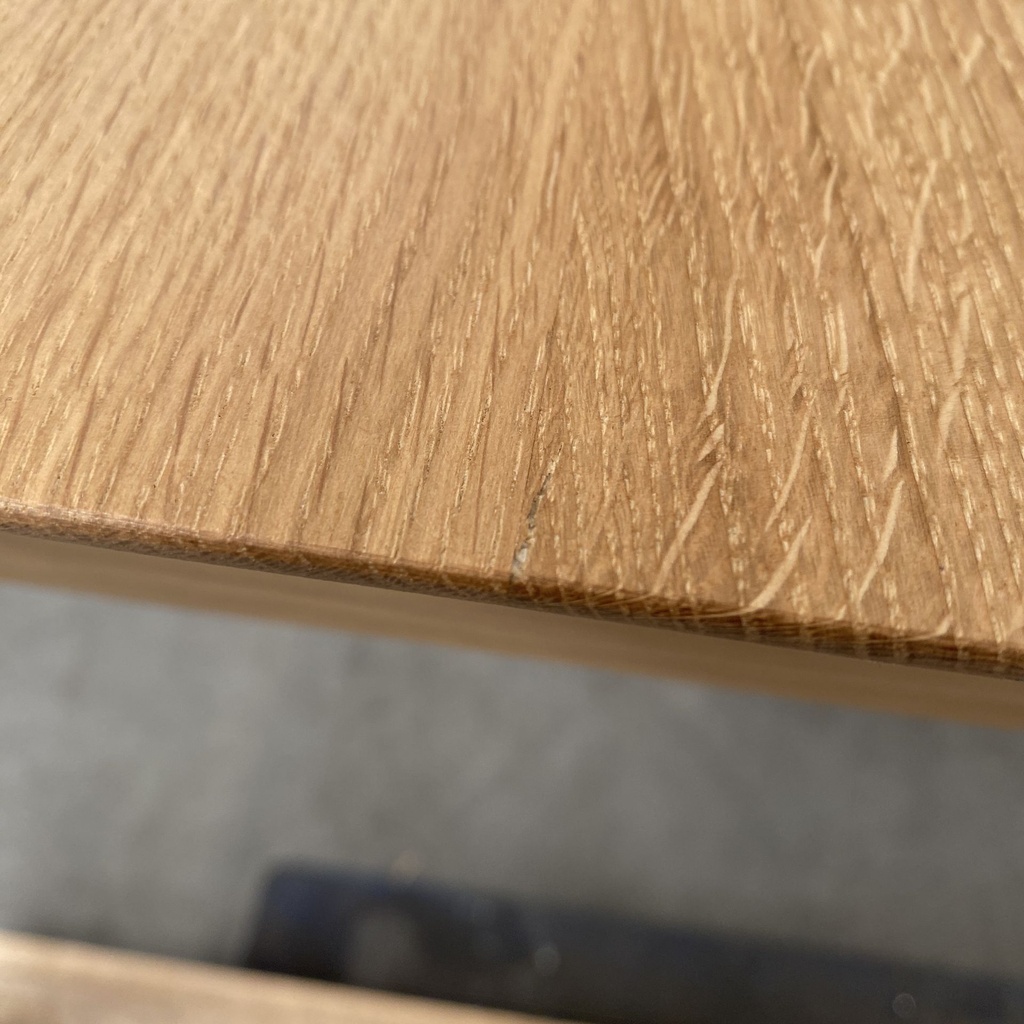 Bok dining table