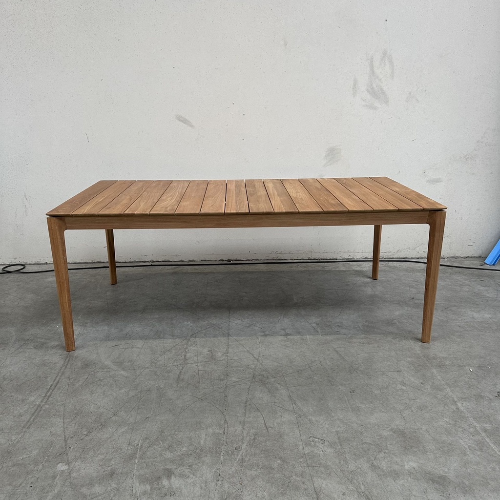 Bok outdoor dining table
