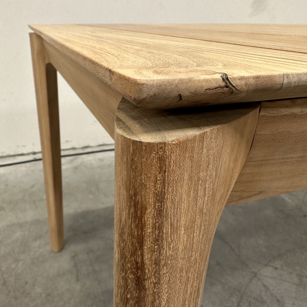 Bok outdoor dining table
