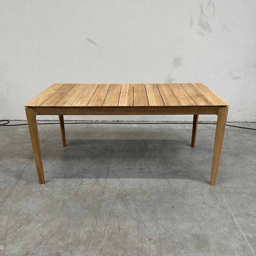 Bok outdoor dining table