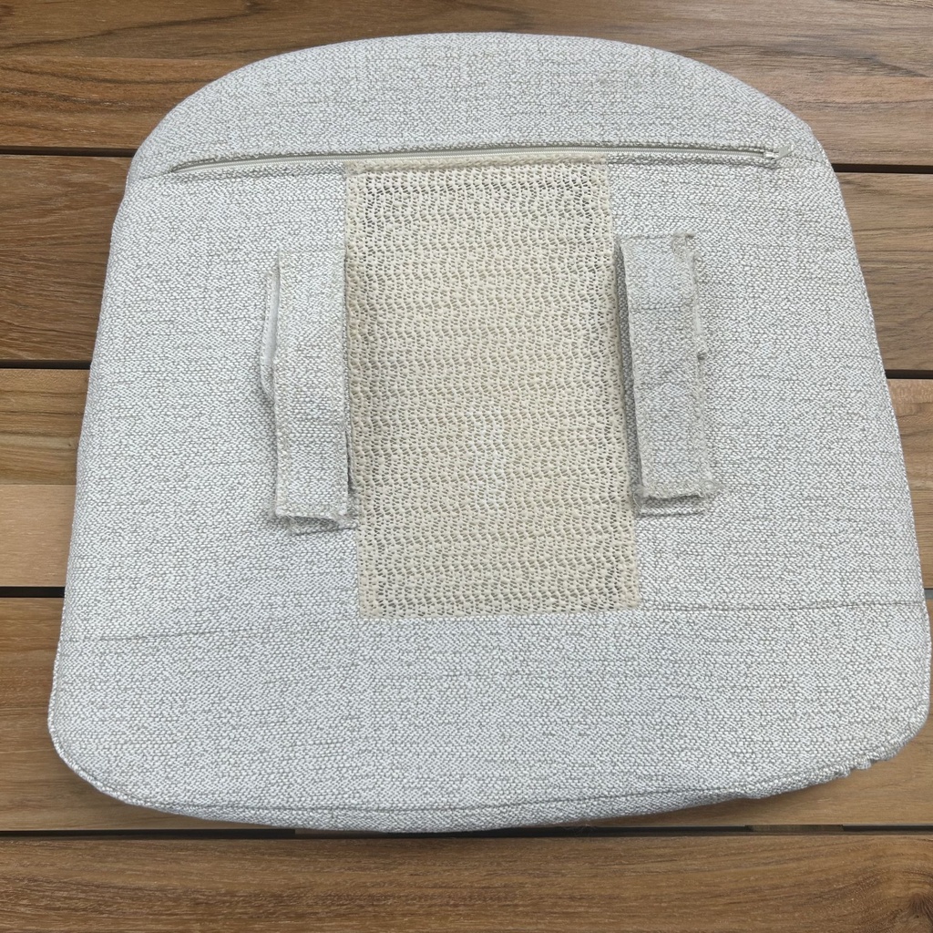 Bok outdoor dining chair cushion (Soft off white)