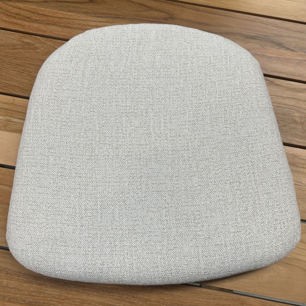 Bok outdoor dining chair cushion (Soft off white)