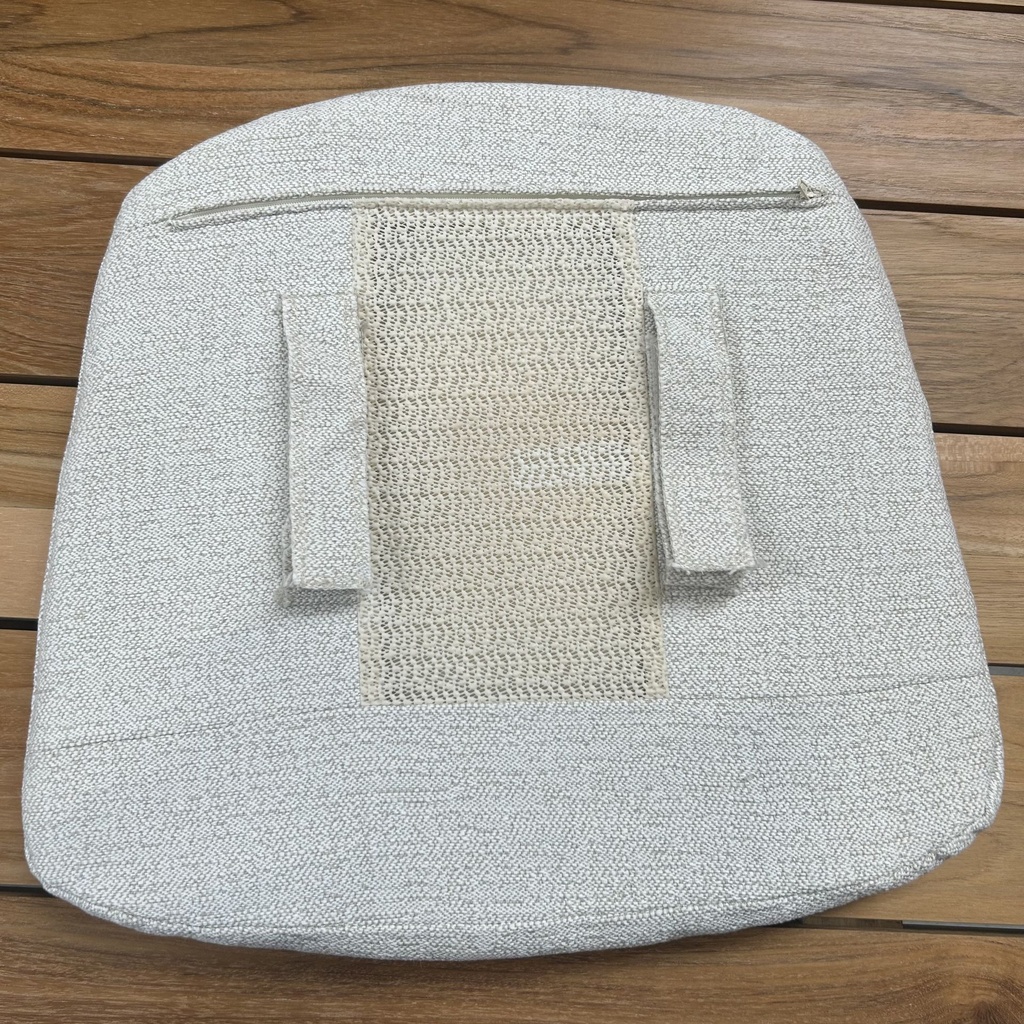 Bok outdoor dining chair cushion (Soft off white)