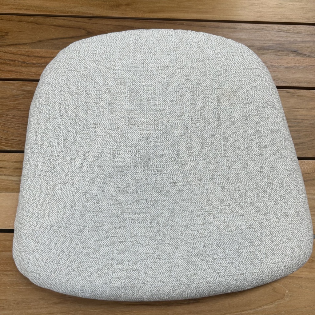 Bok outdoor dining chair cushion (Soft off white)