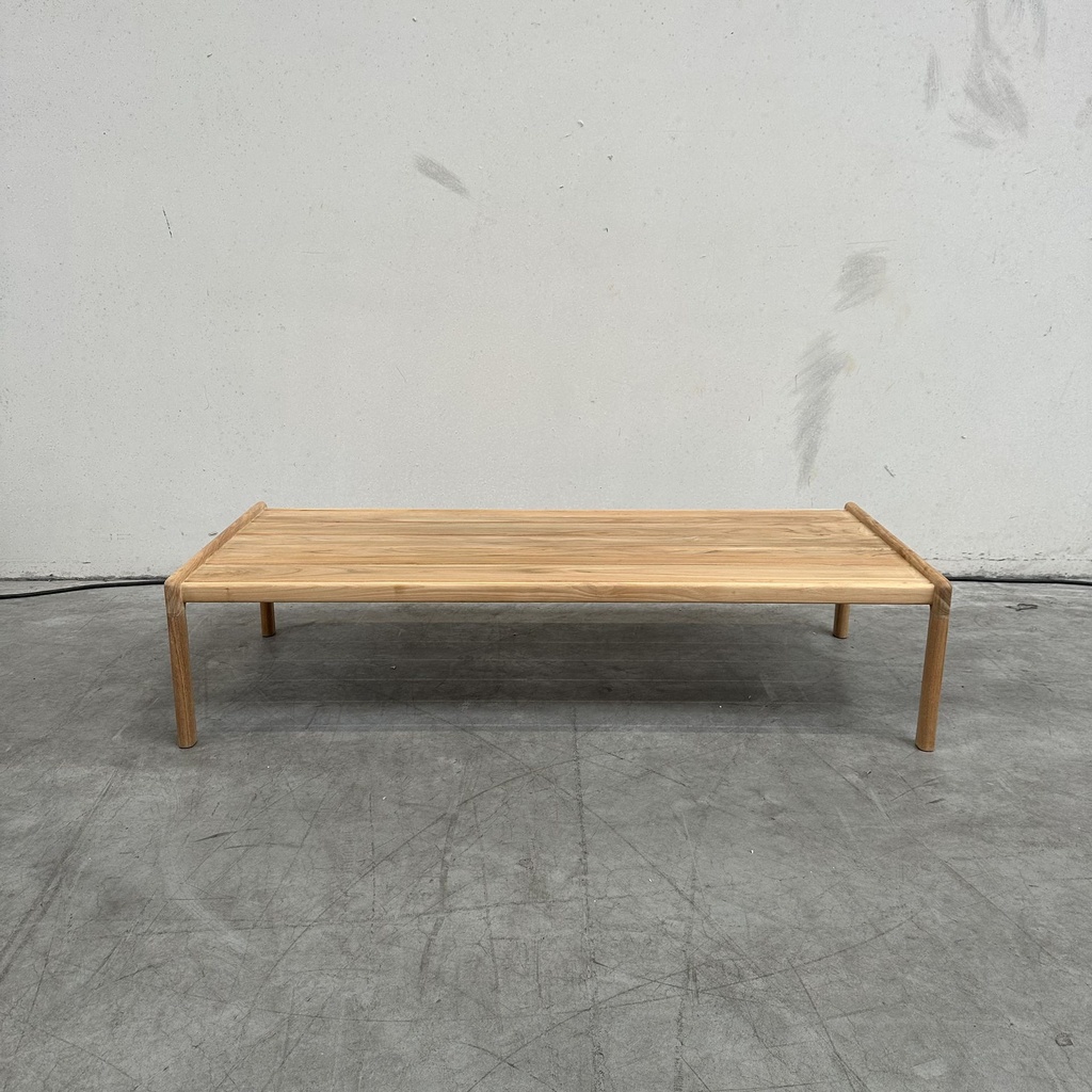 Jack outdoor coffee table