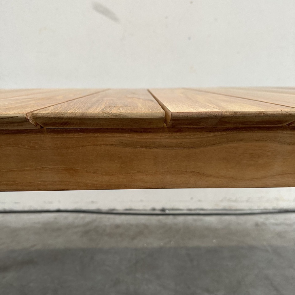 Bok outdoor dining table