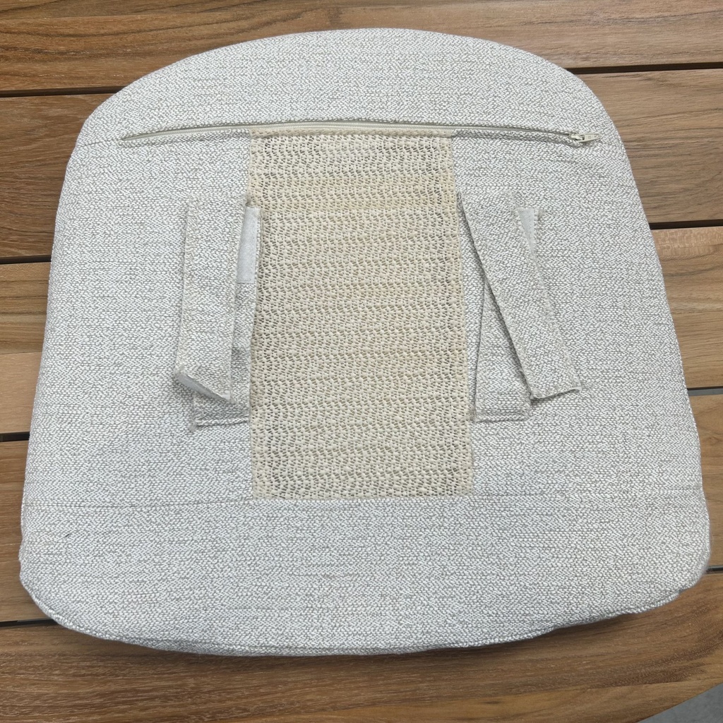 Bok outdoor dining chair cushion (Soft off white)