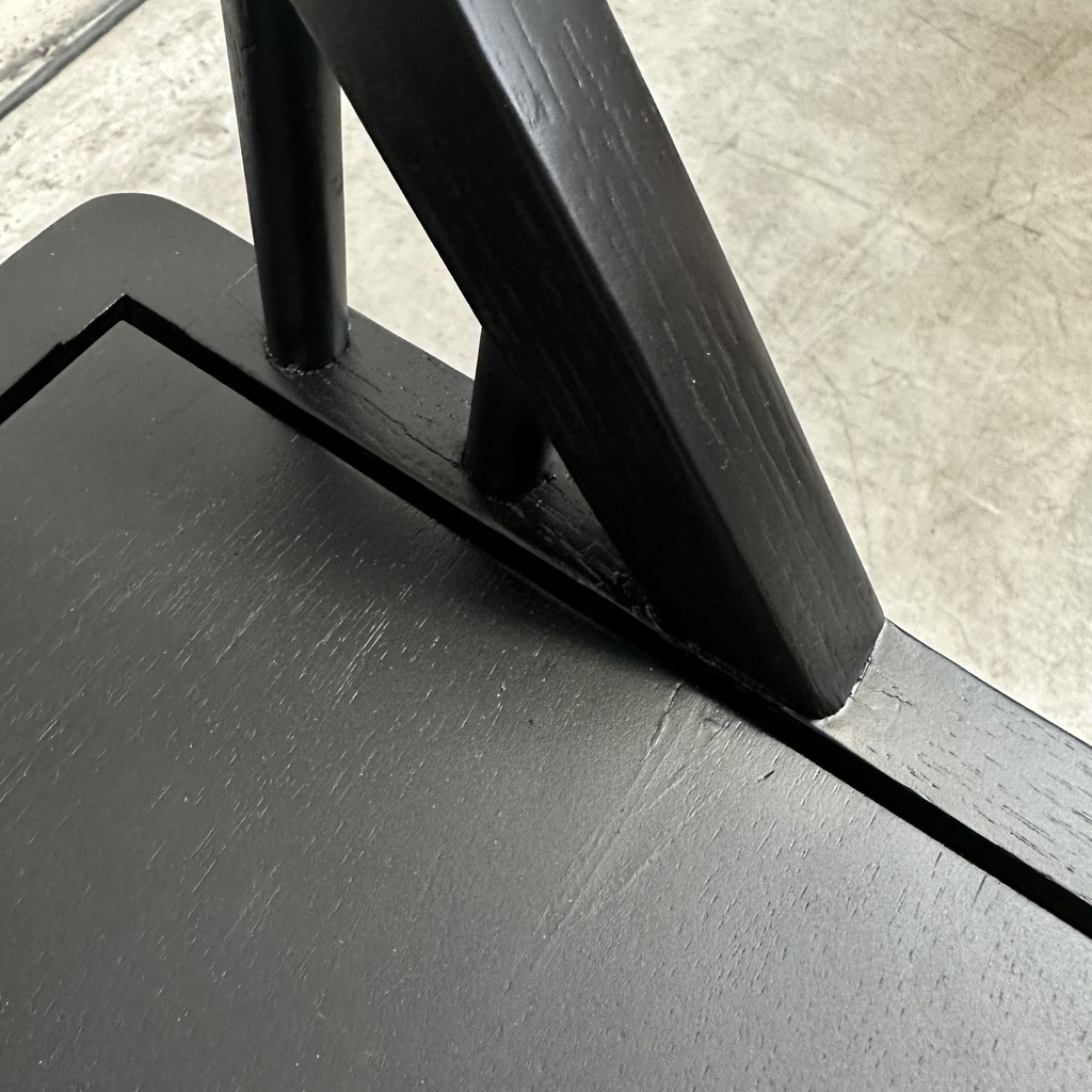 Spindle bench