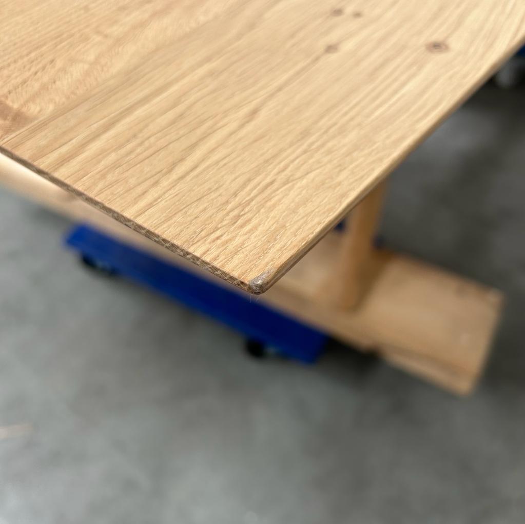 Mikado dining table