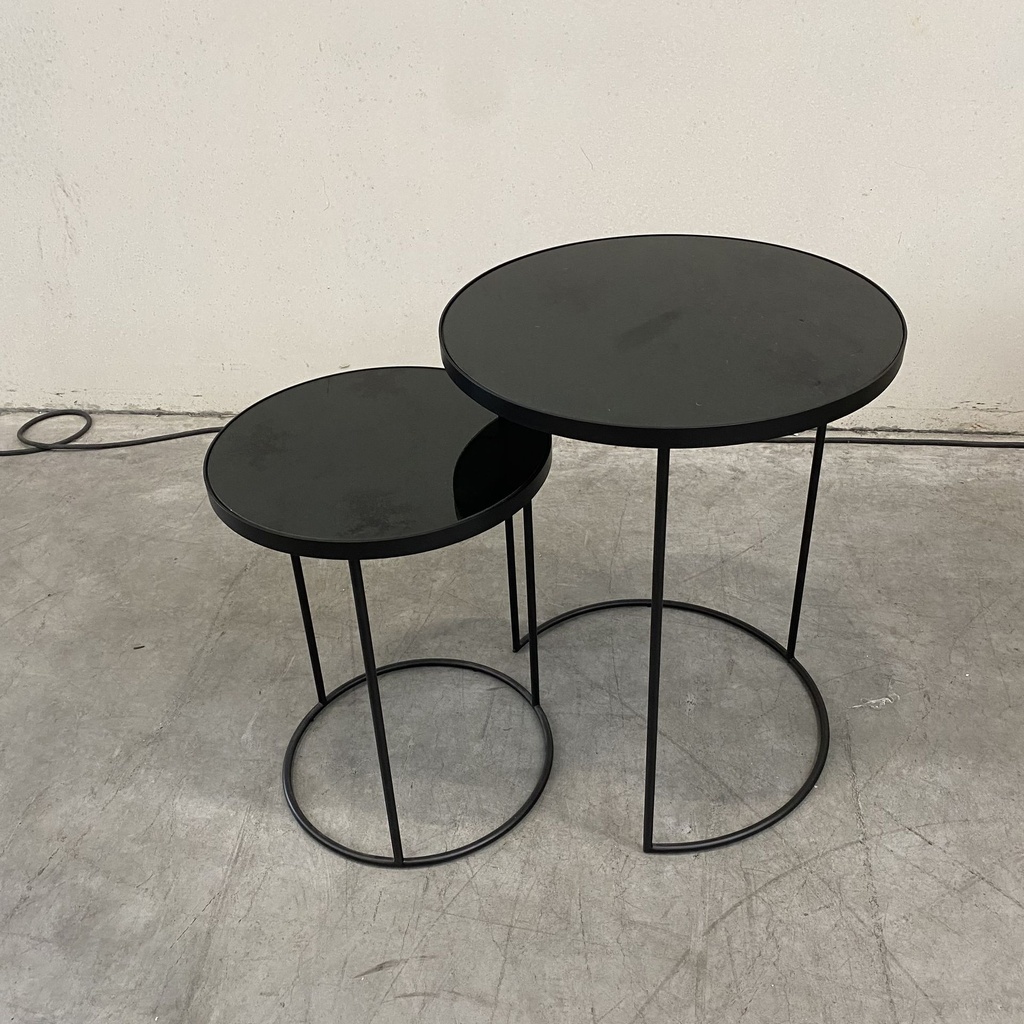 Nesting side table set