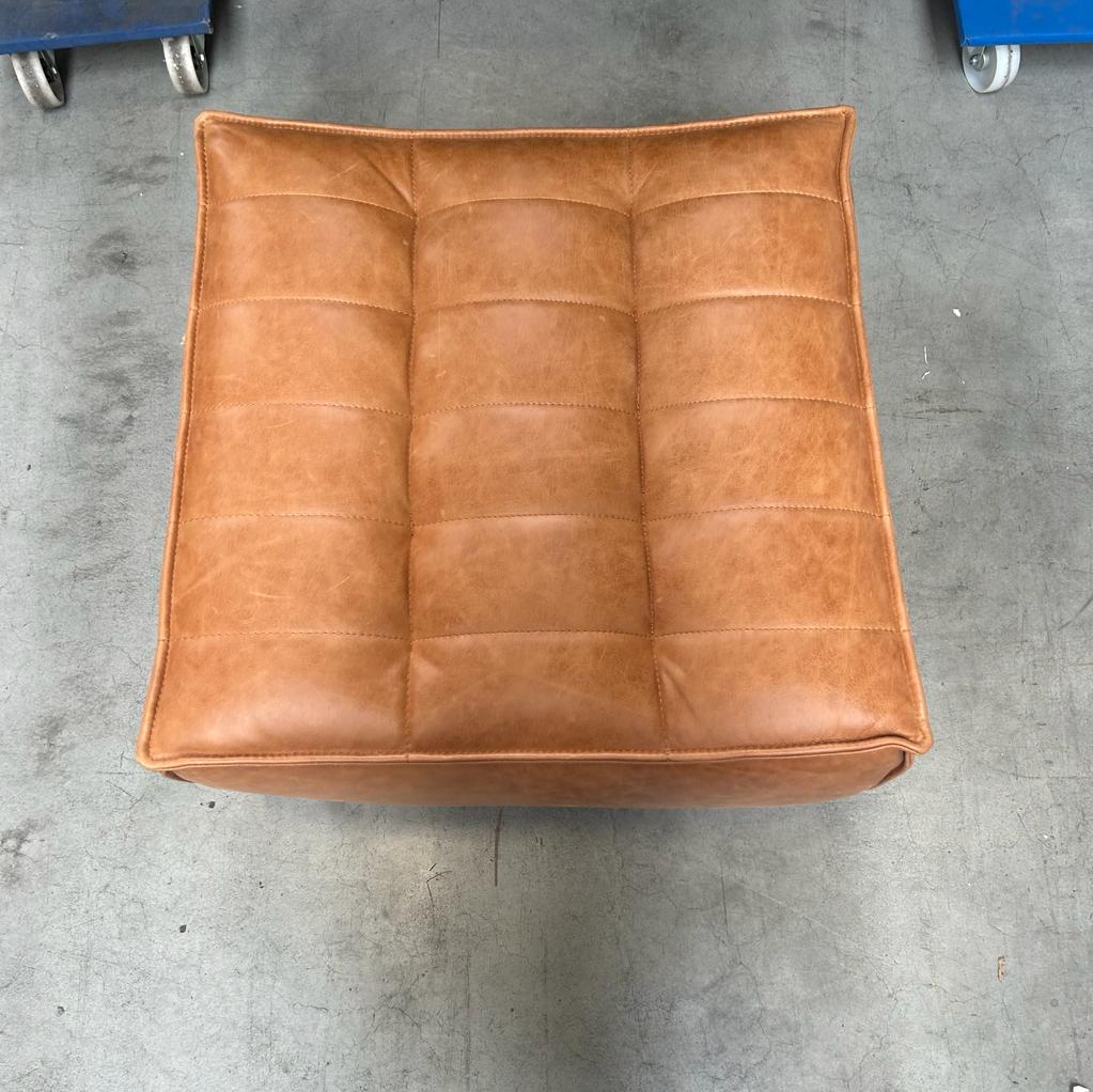 N701 footstool