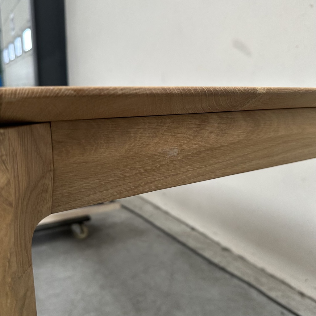 Bok dining table