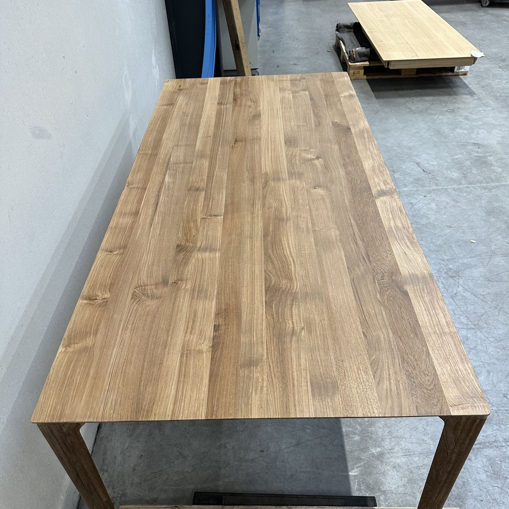 Bok dining table