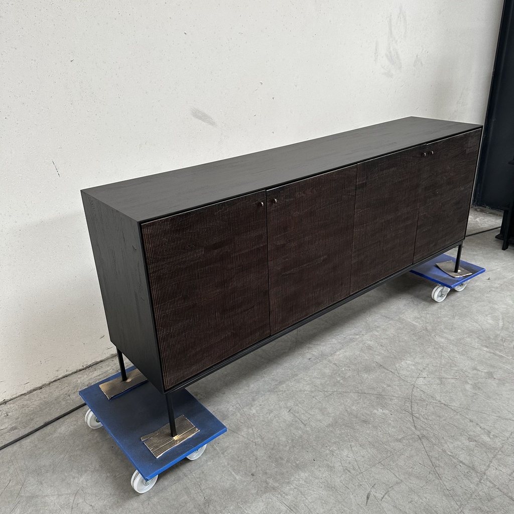 Grooves sideboard