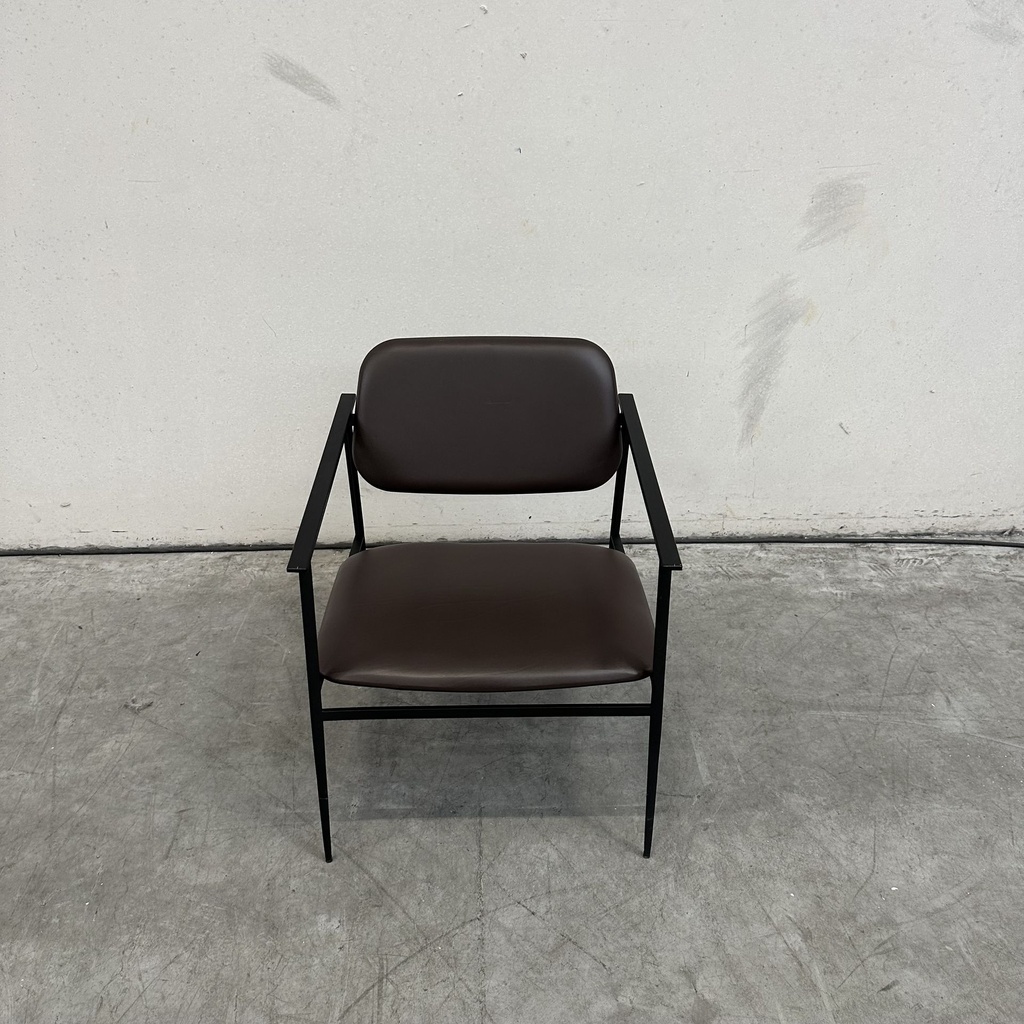 DC lounge chair